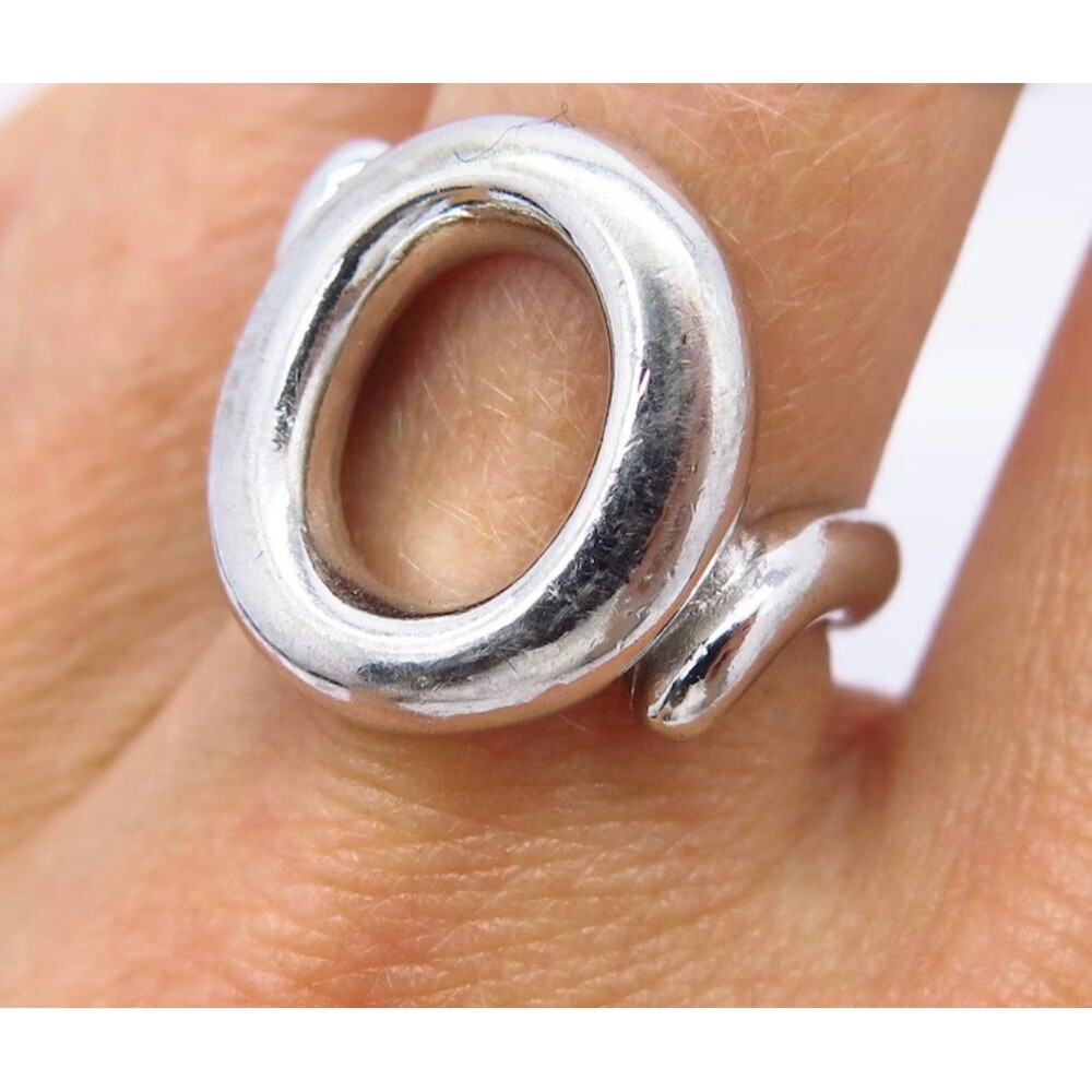 Vintage Sterling Silver 925 sculpted open “O” ring size 6.5